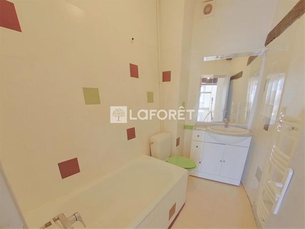 Location appartement Bourg-en-Bresse - 1 pièce(s) - 33 m² - 400 €/mois