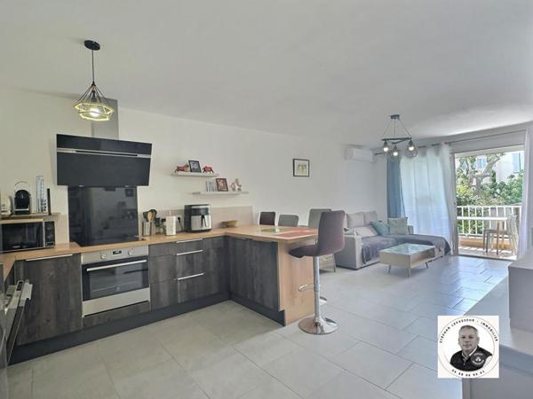 Bel APPARTEMENT de Type 2 + Garage
