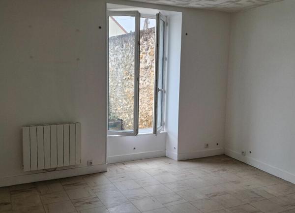 Appartement à louer    1 pièce • 22 m2 Chanteloup-les-Vignes