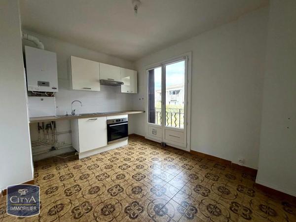 Appartement à louer 3 pièces 66.68m² Nîmes (30900)