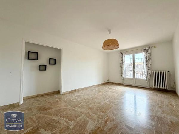 Appartement à louer 3 pièces 66.68m² Nîmes (30900)