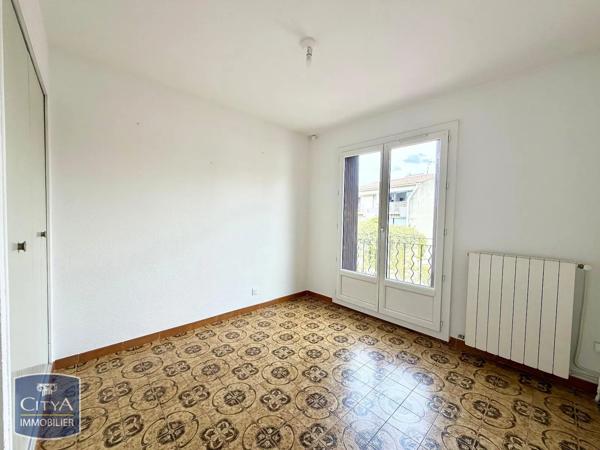 Appartement à louer 3 pièces 66.68m² Nîmes (30900)