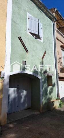 Maison de Maison de village de 145 m² avec grande terrasse et garage, idéalement située au cœur du centre ancien. À découvrir sans tarder !