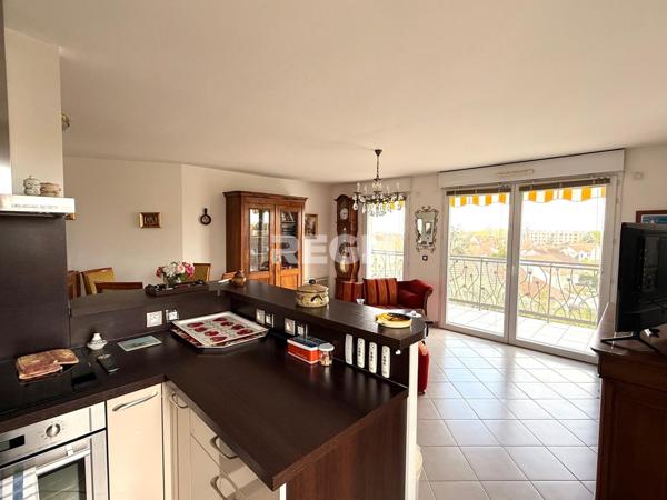 Herblay-sur-Seine (95220) Centre-ville – Élégant 3 pièces avec extérieur et stationnement