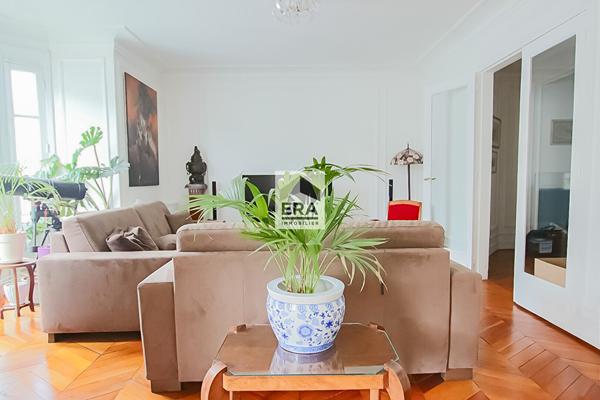 RARE & PRESTIGIEUX...Élégance Art Déco, Vue Dégagée en Étage Élevé ? 107 m²