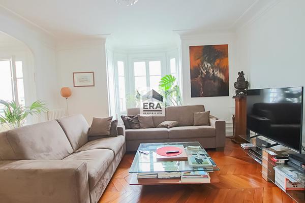 RARE & PRESTIGIEUX...Élégance Art Déco, Vue Dégagée en Étage Élevé ? 107 m²