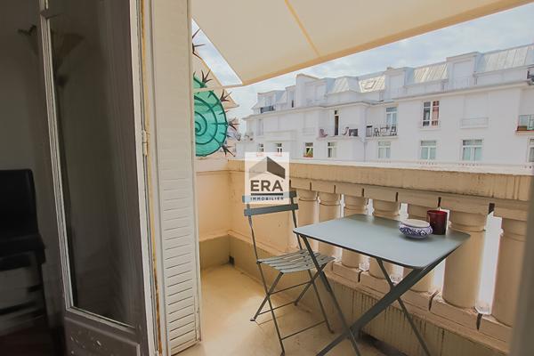 RARE & PRESTIGIEUX...Élégance Art Déco, Vue Dégagée en Étage Élevé ? 107 m²