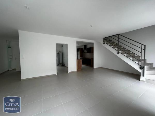 Maison à louer 5 pièces 105m² Le Teil (07400)