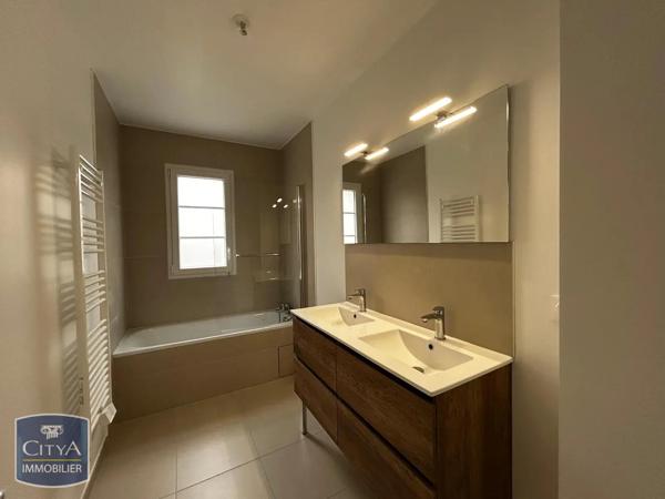 Maison à louer 5 pièces 105m² Le Teil (07400)