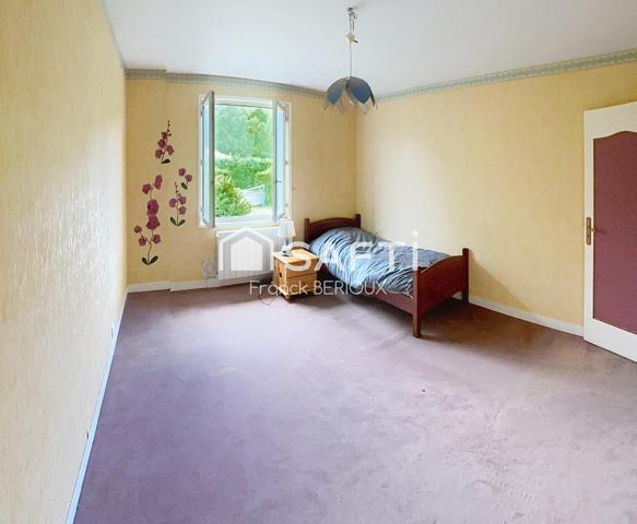 Maison familiale sur grand terrain au calme