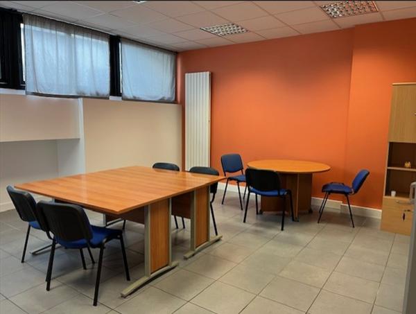 Local commercial Nantes 27 m2,  
Nantes 44100