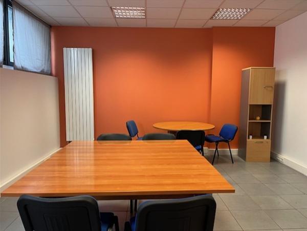 Local commercial Nantes 27 m2,  
Nantes 44100
