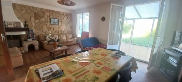 Pavillon à vendre à Guilers dans le Finistère (29820), ref : VENT29149-105   
Proche bourg