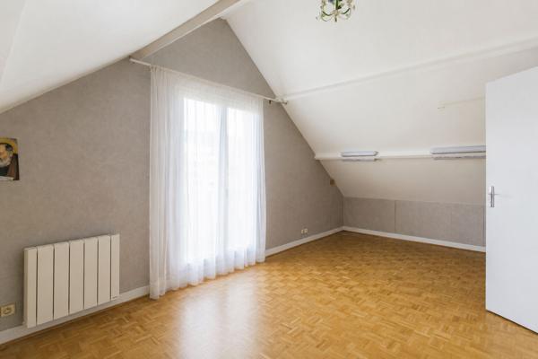 Maison individuelle avec fort potentiel à Maule