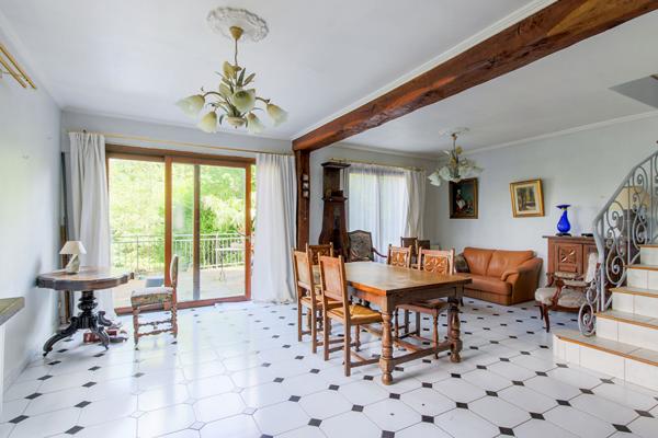 Maison individuelle avec fort potentiel à Maule