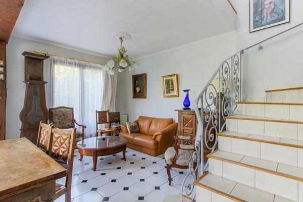 Maison individuelle avec fort potentiel à Maule