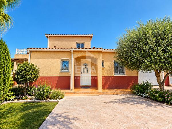 A VENDRE - SAINT CYPRIEN VILLAGE - MAISON - 4 CHAMBRES - JARDIN - PISCINE