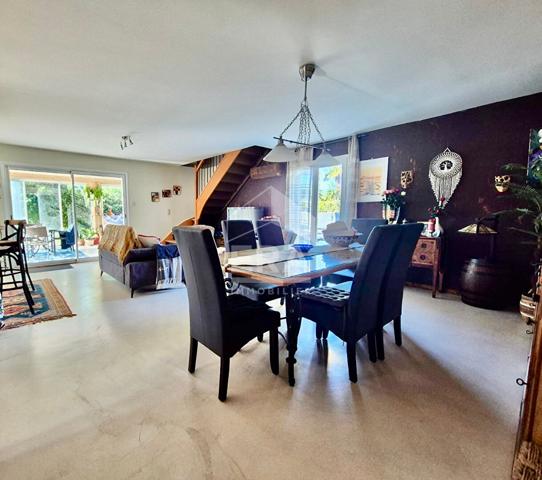 A VENDRE - SAINT CYPRIEN VILLAGE - MAISON - 4 CHAMBRES - JARDIN - PISCINE
