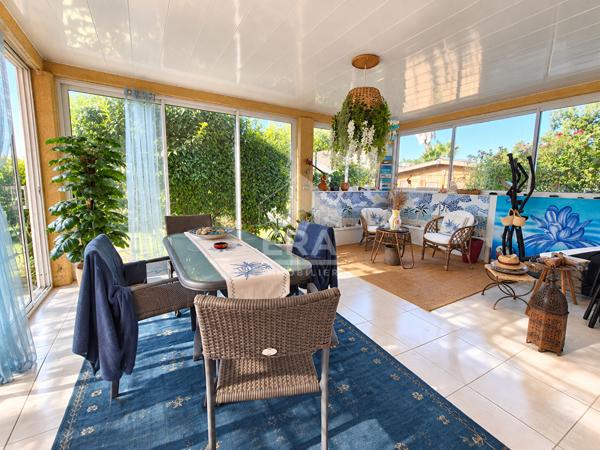A VENDRE - SAINT CYPRIEN VILLAGE - MAISON - 4 CHAMBRES - JARDIN - PISCINE