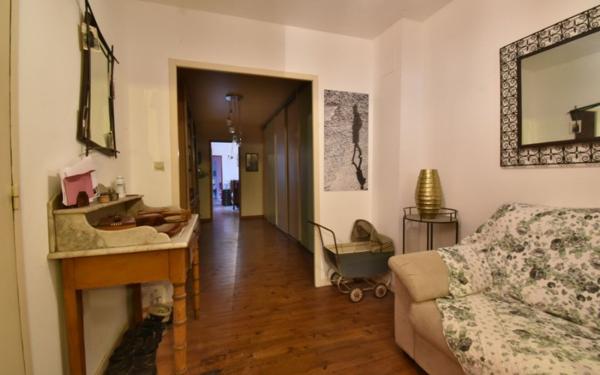 Immeuble à vendre    7 pièces •  Bourg-de-Péage