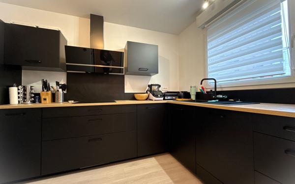 Appartement à vendre    3 pièces • 67,69 m2 Chenôve