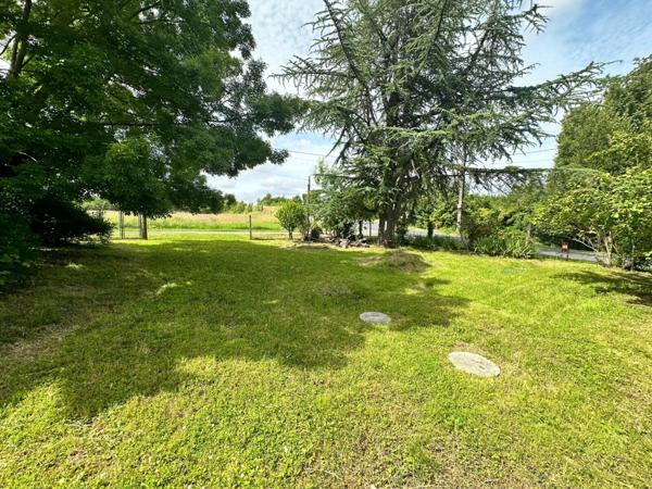 Maison à vendre    3 pièces • 122 m2 Saintes