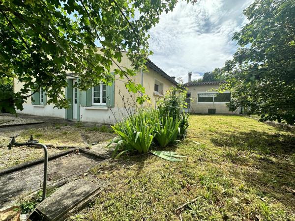 Maison à vendre    3 pièces • 122 m2 Saintes