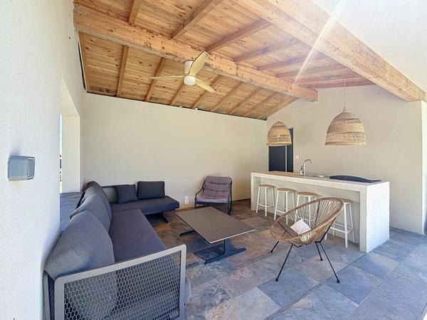VILLA AVEC PISCINE