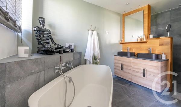 Maison à vendre  6 pièces - 217 m 2   BRY SUR MARNE  - 94