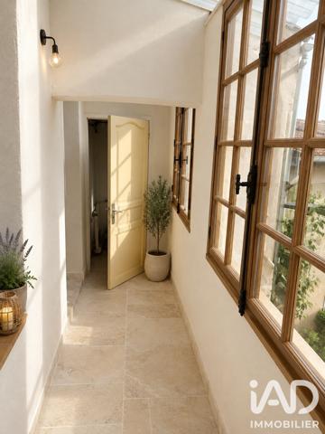 Maison à vendre 2 pièces 84,6 m² Sainte-Tulle