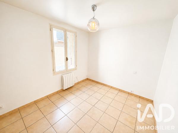 Maison à vendre 2 pièces 84,6 m² Sainte-Tulle