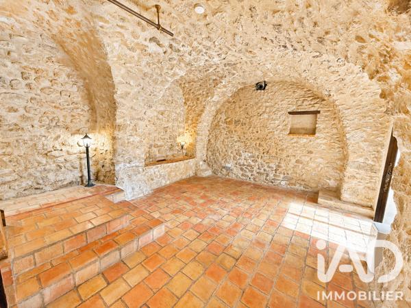 Maison à vendre 2 pièces 84,6 m² Sainte-Tulle