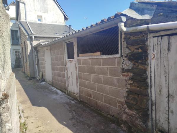 charmante maison de 48 m² au coeur de Vitré le tout sur un terrain de 395 m²