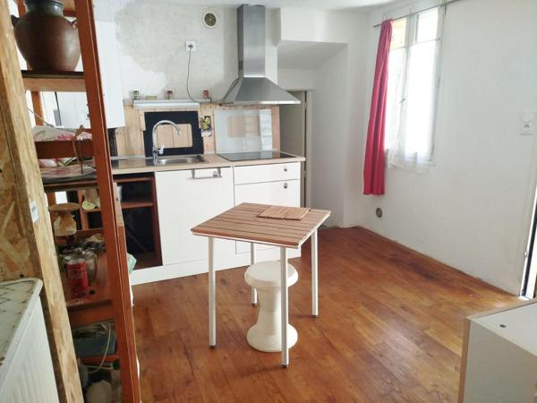 charmante maison de 48 m² au coeur de Vitré le tout sur un terrain de 395 m²