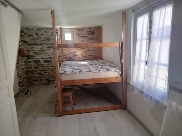 charmante maison de 48 m² au coeur de Vitré le tout sur un terrain de 395 m²