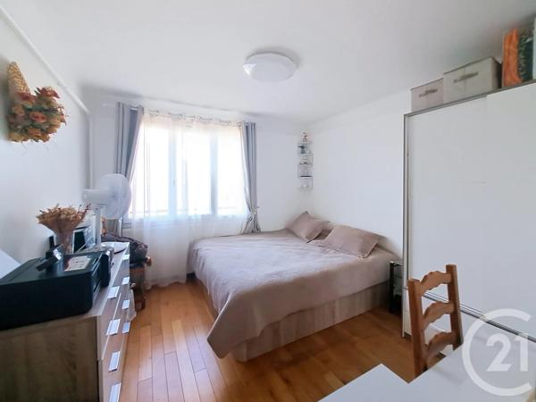 Appartement F4 à vendre  4 pièces - 68 m 2   CRETEIL  - 94