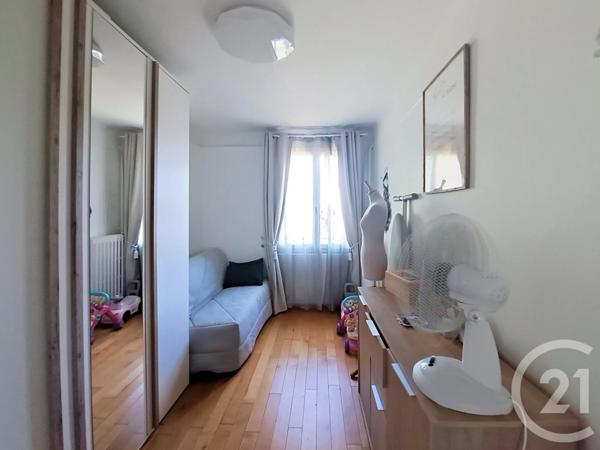 Appartement F4 à vendre  4 pièces - 68 m 2   CRETEIL  - 94