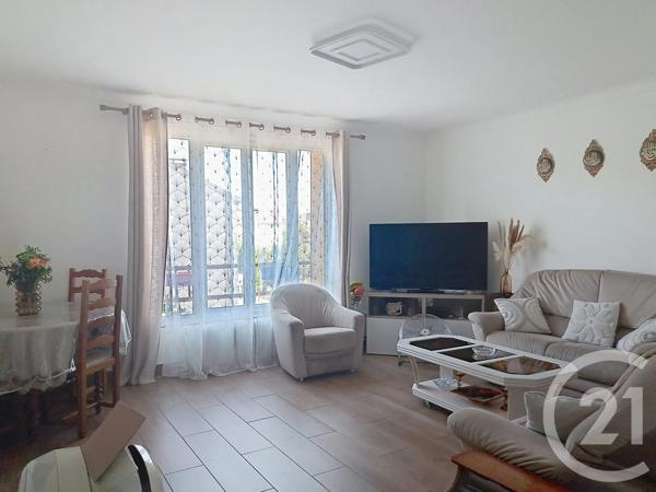 Appartement F4 à vendre  4 pièces - 68 m 2   CRETEIL  - 94