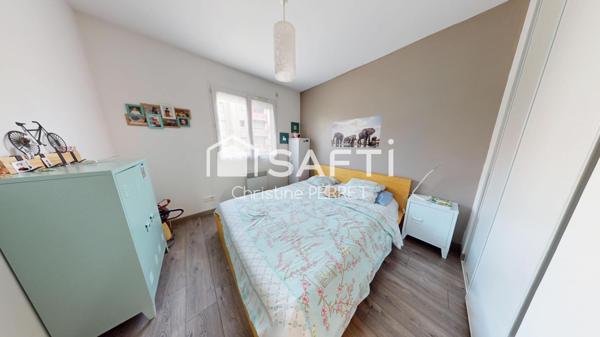 Maison Contemporaine 4 chambres  piscine et garage