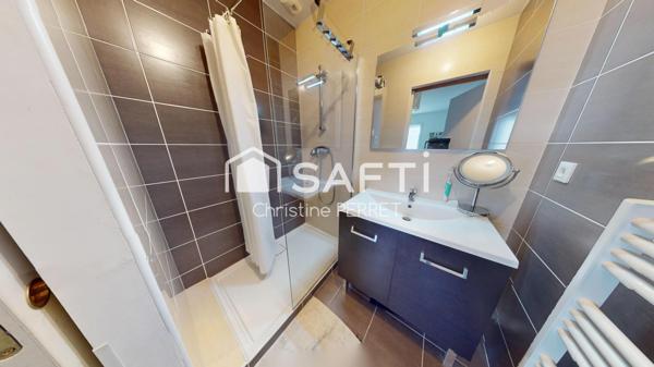 Maison Contemporaine 4 chambres  piscine et garage