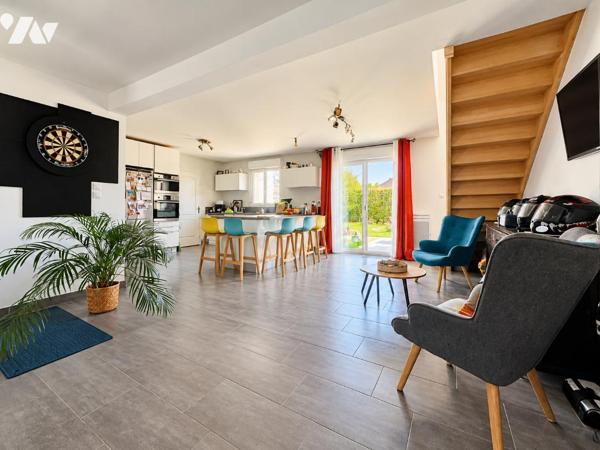 LA MEMBROLLE-SUR-CHOISILLE - MAISON 5 CHAMBRES - SUITE PARENTALE DE PLAIN-PIED - GARAGE - JARDIN