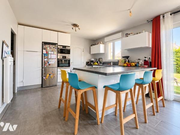 LA MEMBROLLE-SUR-CHOISILLE - MAISON 5 CHAMBRES - SUITE PARENTALE DE PLAIN-PIED - GARAGE - JARDIN