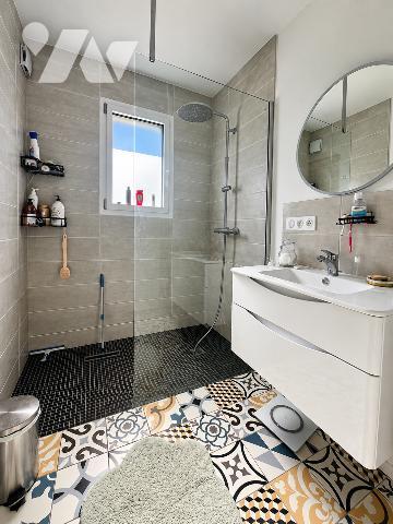 LA MEMBROLLE-SUR-CHOISILLE - MAISON 5 CHAMBRES - SUITE PARENTALE DE PLAIN-PIED - GARAGE - JARDIN