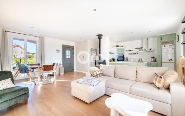 Maison à vendre    4 pièces •  Peyrilhac