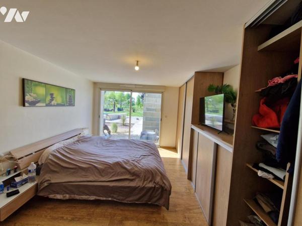 EXCLUSIVITE Très belle maison de campagne avec piscine et dépendances.