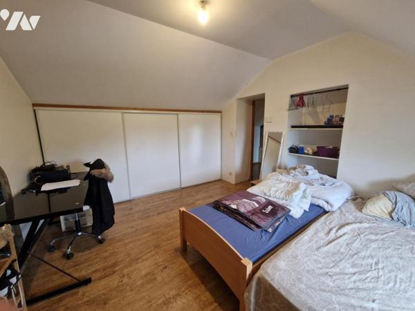 EXCLUSIVITE Très belle maison de campagne avec piscine et dépendances.