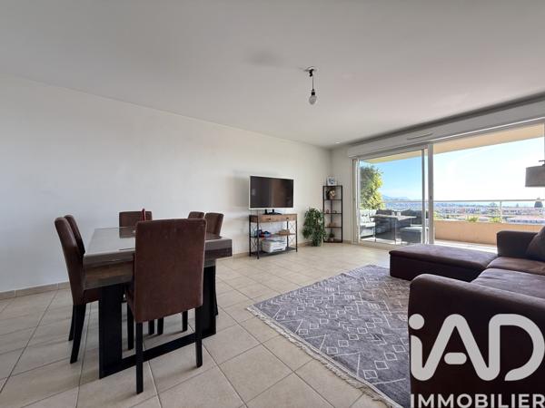 Appartement à vendre 3 pièces 69 m² Saint-Laurent-du-Var