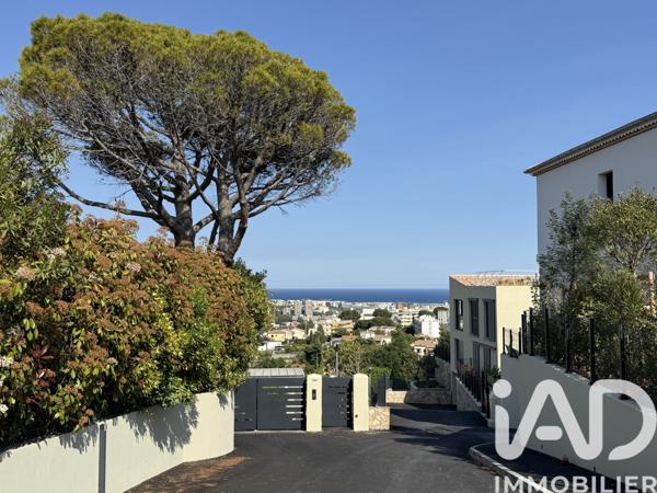 Appartement à vendre 3 pièces 69 m² Saint-Laurent-du-Var