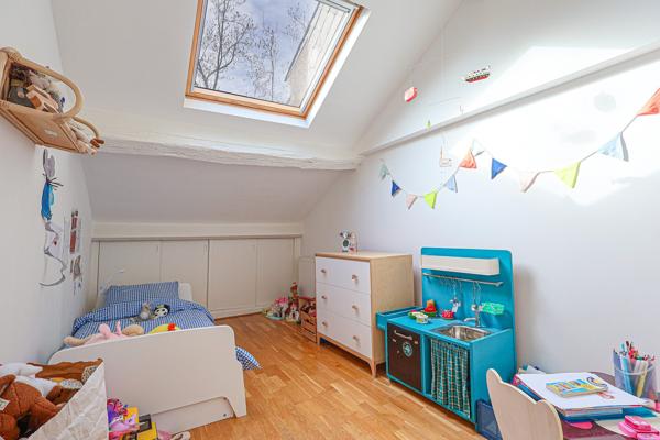 Louer Appartement 6 pièces - 146 m²