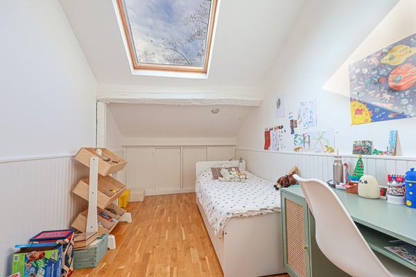 Louer Appartement 6 pièces - 146 m²